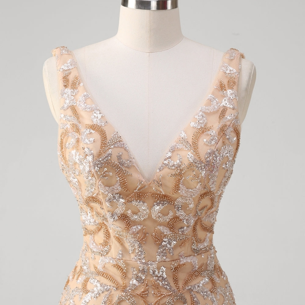 Glitter Champagne Mermaid V-Neck Sequin Dredd With Beading - NEVER BEEN WORN - Picture 3 of 10